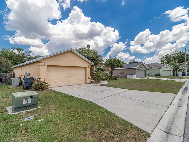3301 Enclave Blvd — Photo 3