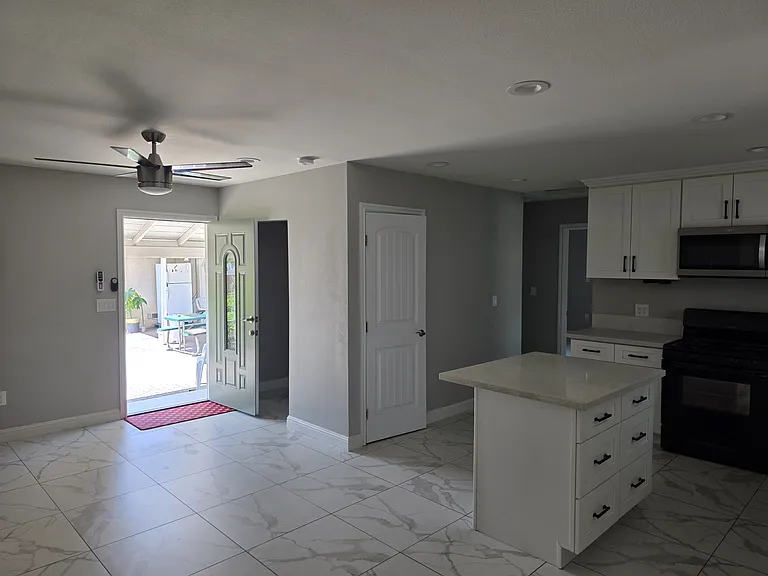 541 N Yucca Ave #1 — Photo 6