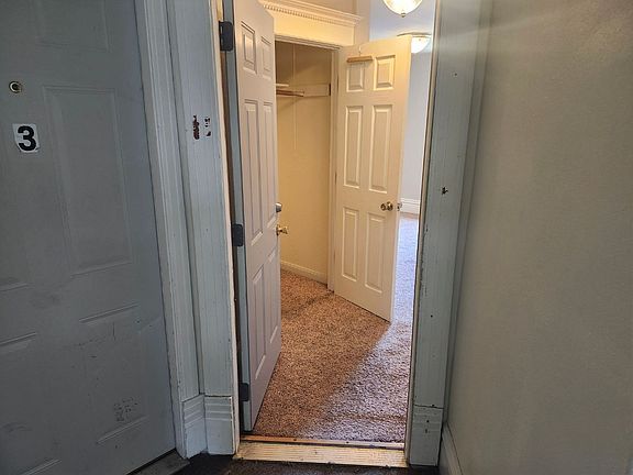 4th image of 1415 4th Ave S APT 4