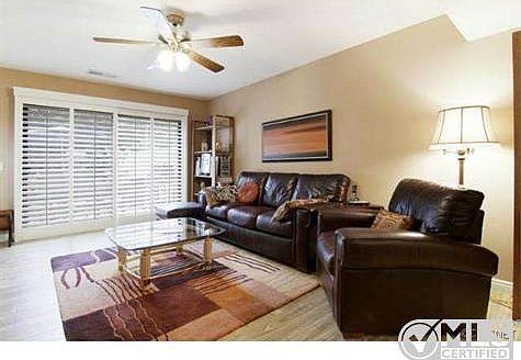 5th image of 434 Cherry Hills Ct