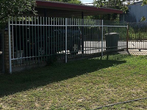 Right Gate Entrance