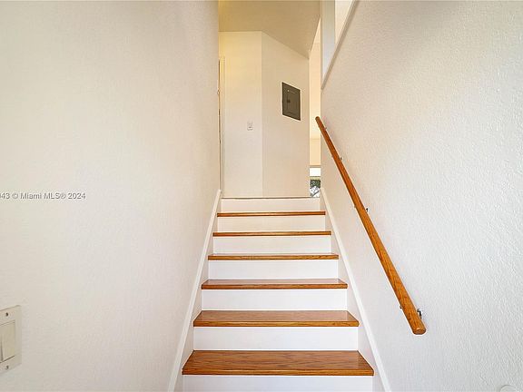 5th image of 1204 Republic Ct #1204