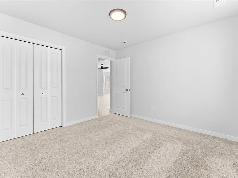 510 Waverly Ave — Photo 19