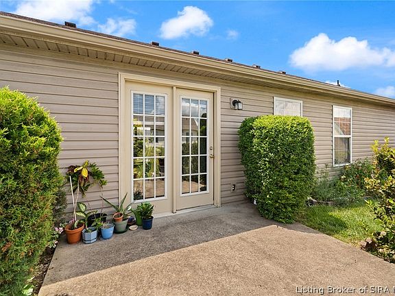 4th image of 5935 Pine View Court