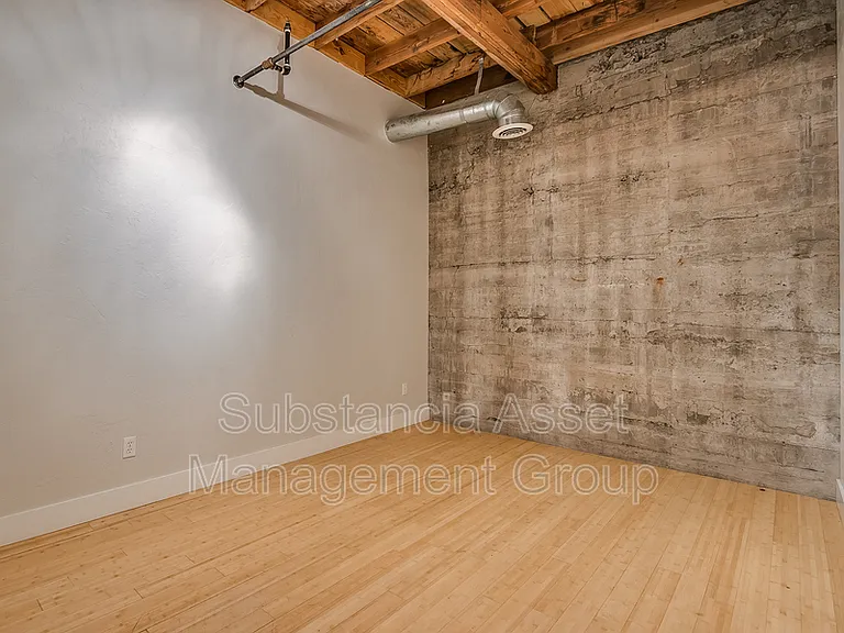222 E Main St #B — Photo 11