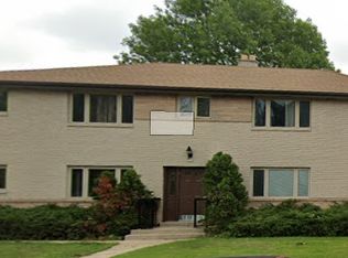 5710 N 91st St #1, Milwaukee, WI 53225