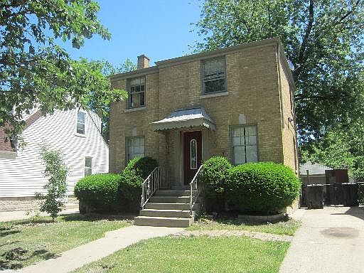 2nd image of 3233 N Odell Ave