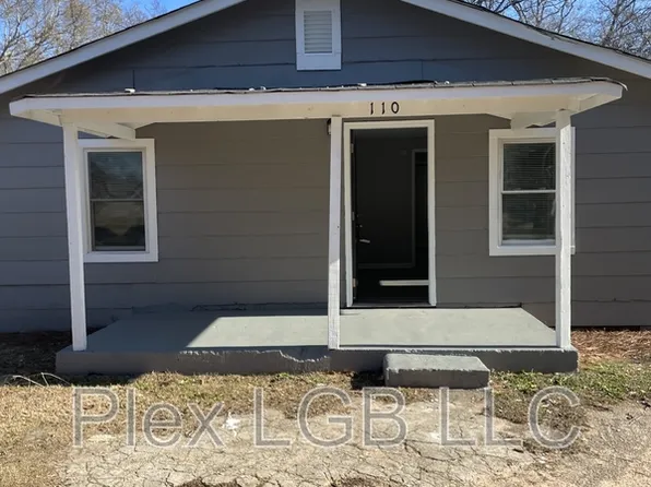 110 Oak Ln, Lagrange, GA 30241