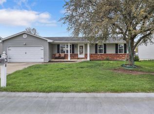 722 N Yosemite Ct, Saint Peters, MO 63376