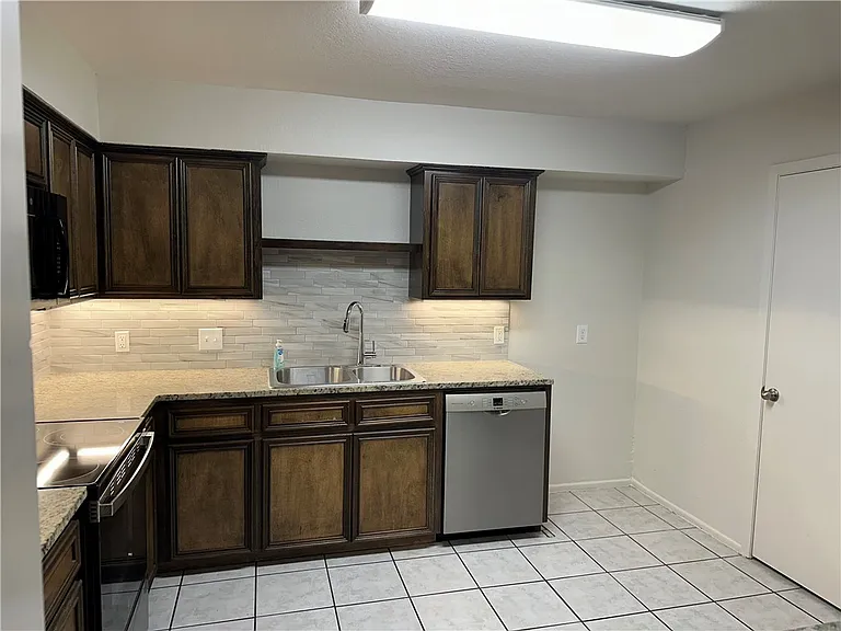 6636 Hardwick Dr #A — Photo 3