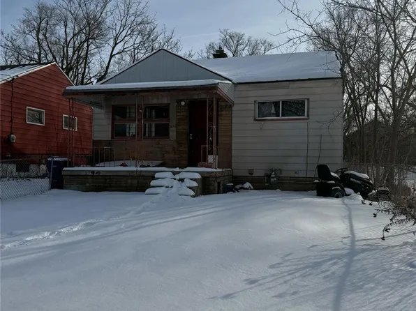 426 E Holbrook Ave, Flint, MI 48505