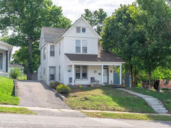 1808 Highly St, Saint Joseph, MO 64501