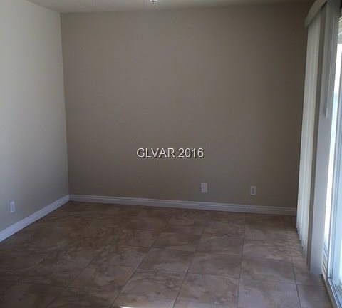 4th image of 5509 Burkshire Dr