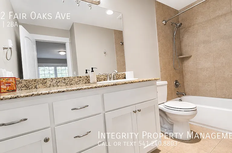 562 Fair Oaks Ave — Photo 6