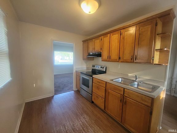 5th image of 1117 S Weinbach Ave