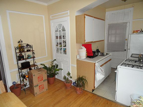 5th image of 1521 W Farwell Ave #2
