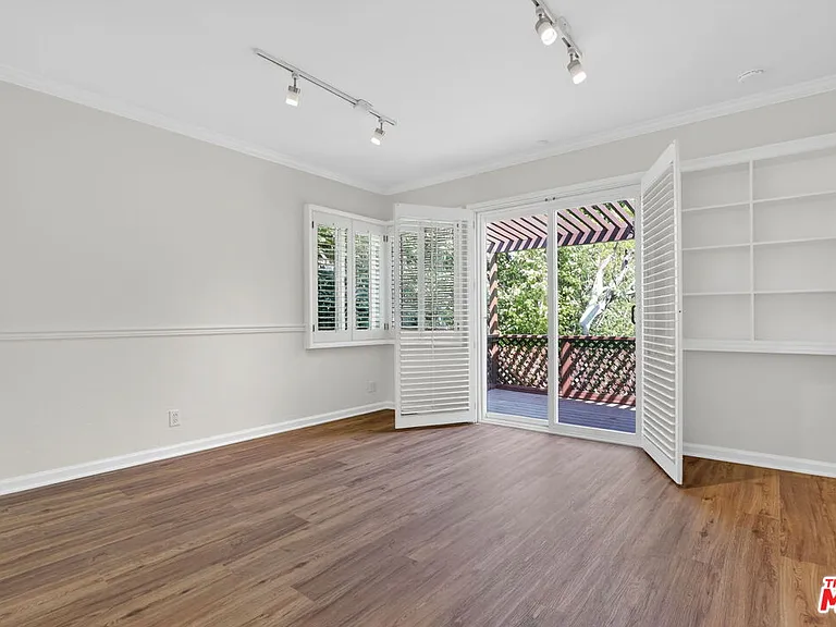 10341 Keswick Ave — Photo 28