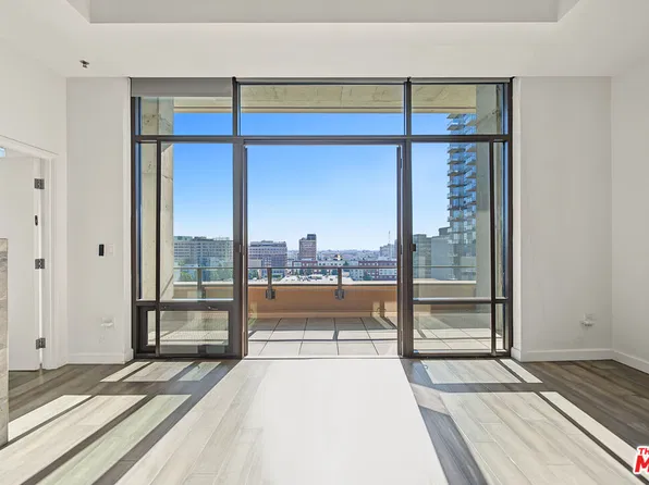 1111 S Grand Ave #Penthouse 6, Los Angeles, CA 90015