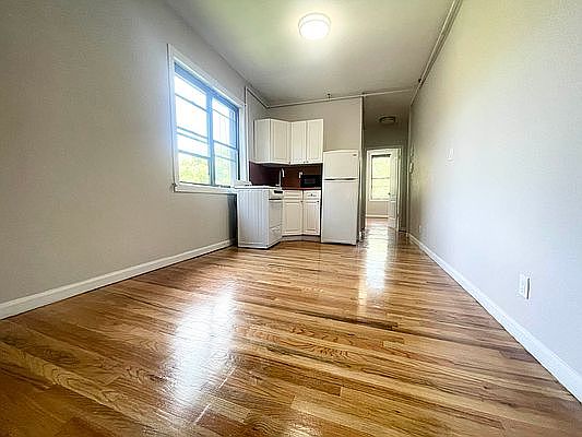 2nd image of 84 E 2nd St APT 5