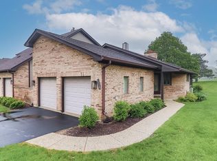 1774 Pebble Beach Dr, Hoffman Estates, IL 60169