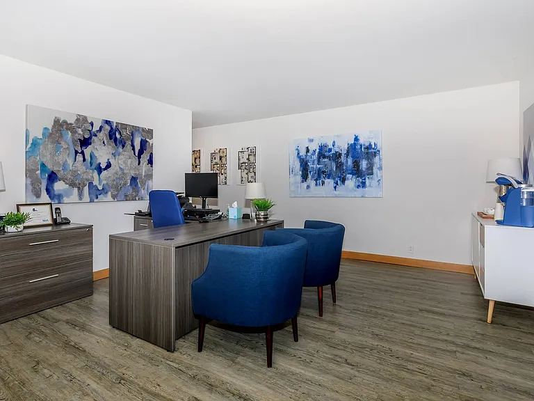 Grandview Apartments — Photo 21