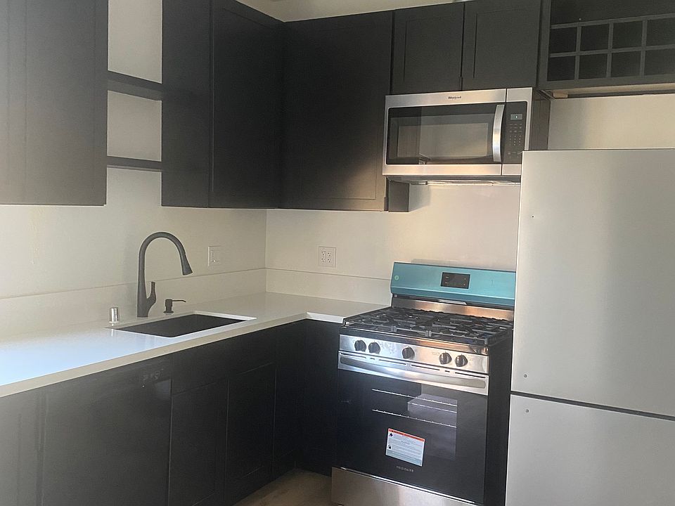 1st image of 9526 S 3rd Ave #B