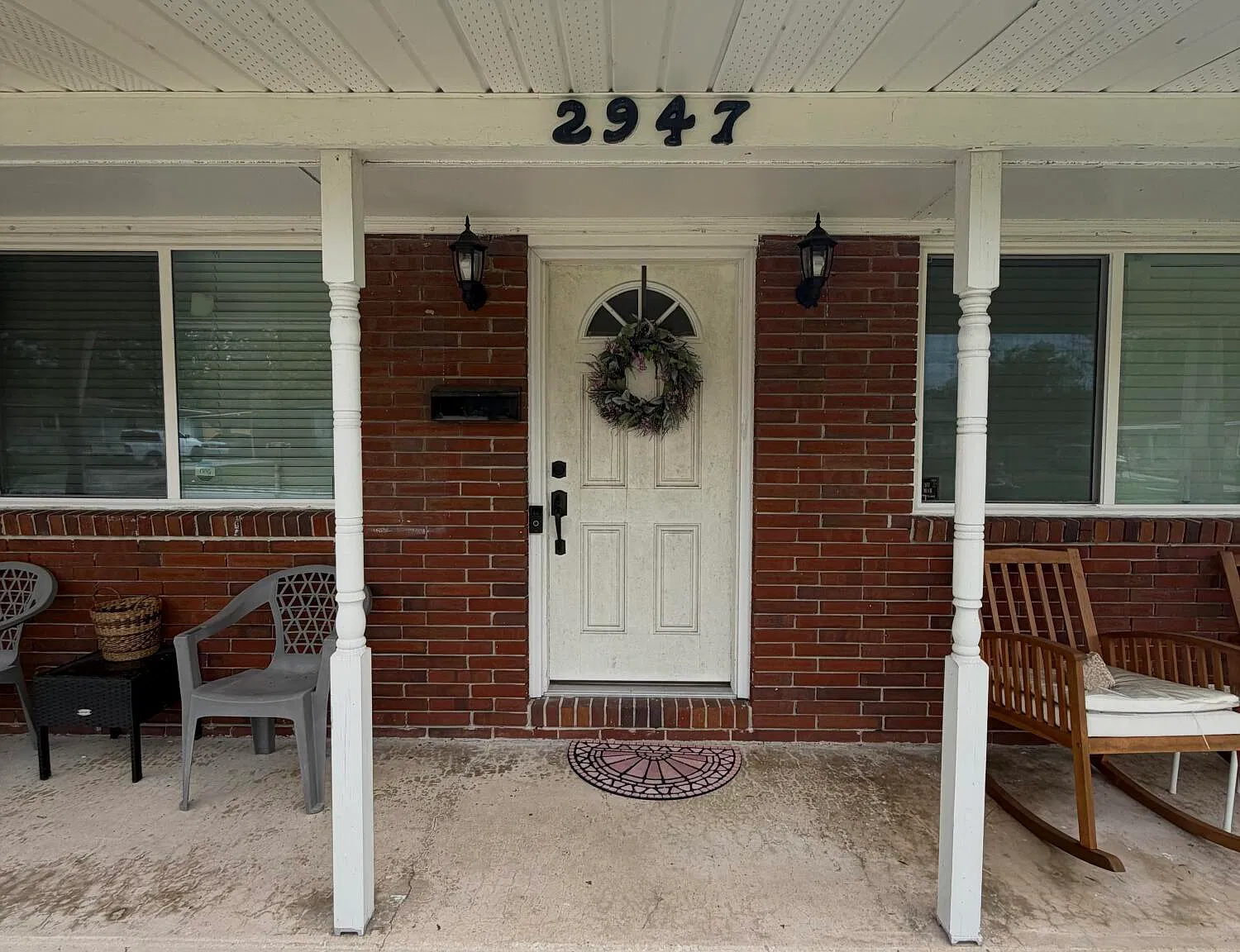 3 bed, 1.5 bath, 1120 sqft, $1,645 — Photo 2