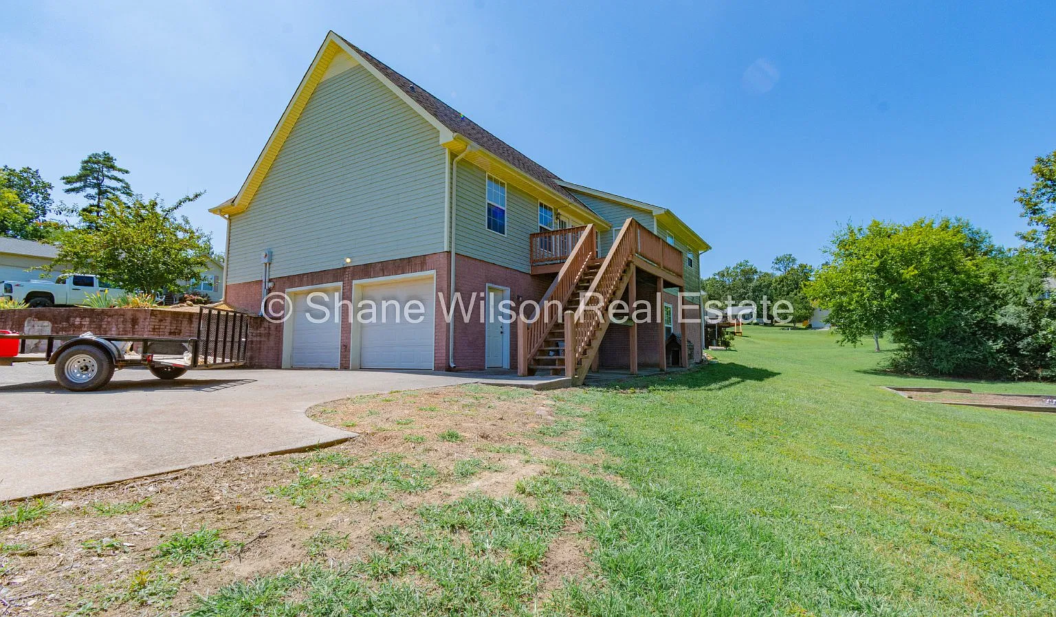 4 bed, 2.0 bath, 1908 sqft, $2,195 — Photo 2