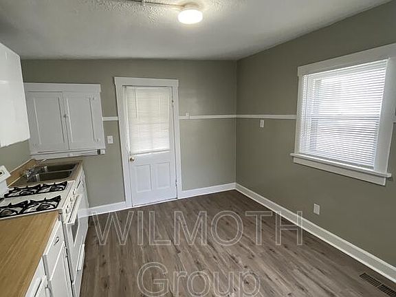 4th image of 113 E Wabash Ave