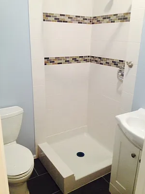 Rented by Halvatzis Realty | media 28