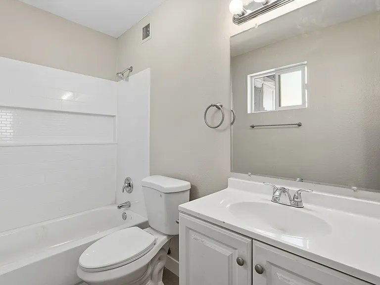 1867 E Alameda Dr — Photo 8