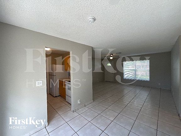 5th image of 7820 SW 9th St