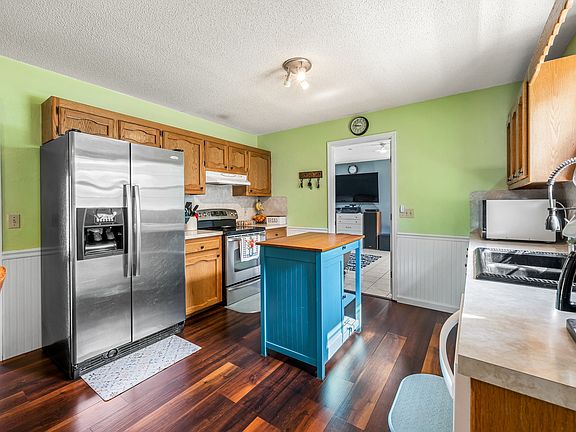 5th image of 4414 Huntwood Dr