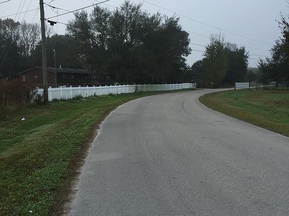2nd image of 6910 Brookridge Trl