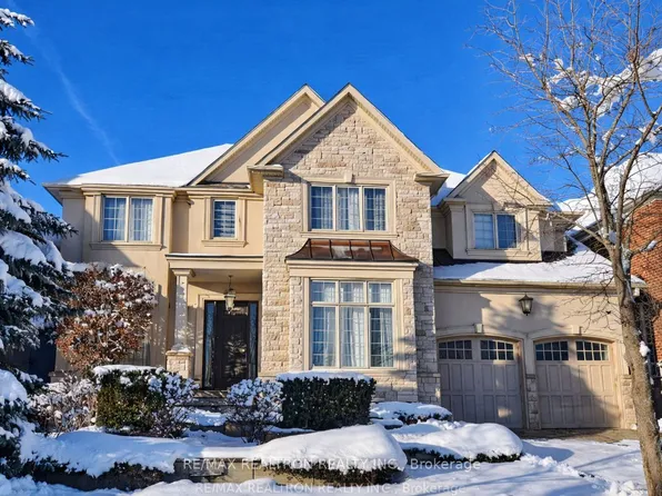 136 Angus Glen Blvd, Markham, ON L6C 3B8