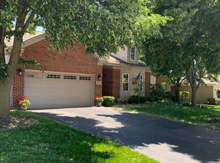 653 Golfers Ln, Bartlett, IL