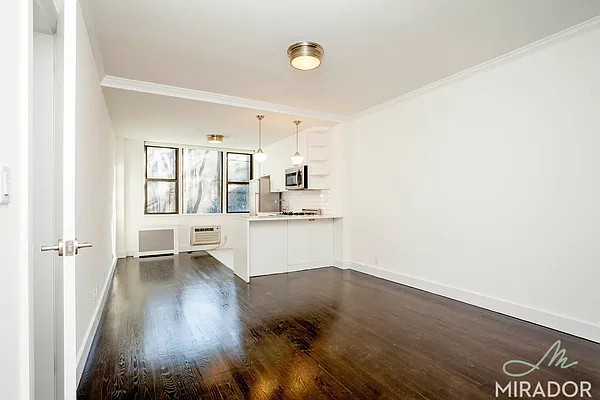 Rented by Mirador Real Estate | media 16