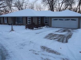 113 Shady Ln, Dixon, IL 61021