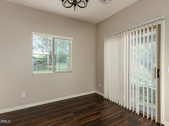 Dining and Door to Yard