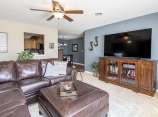 1110 Sunnyslope Dr, Racine, WI 53406