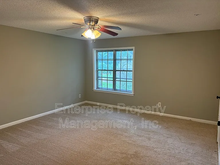 2266 Montego Dr — Photo 30