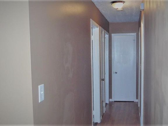 4th image of 166 Poplar Ave