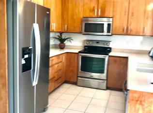 1207 Mokuhano St, Honolulu, HI 96825