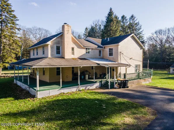 2882 Locust Ridge Rd, Pocono Lake, PA 18347
