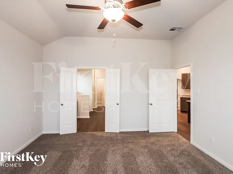 26020 Babe Ruth Dr — Photo 8