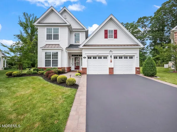 86 Legacy Court, Freehold, NJ 07728