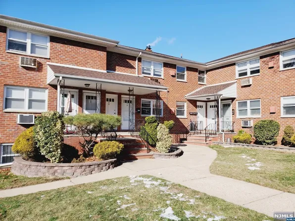 300 E Homestead Ave APT D4, Palisades Park, NJ 07650