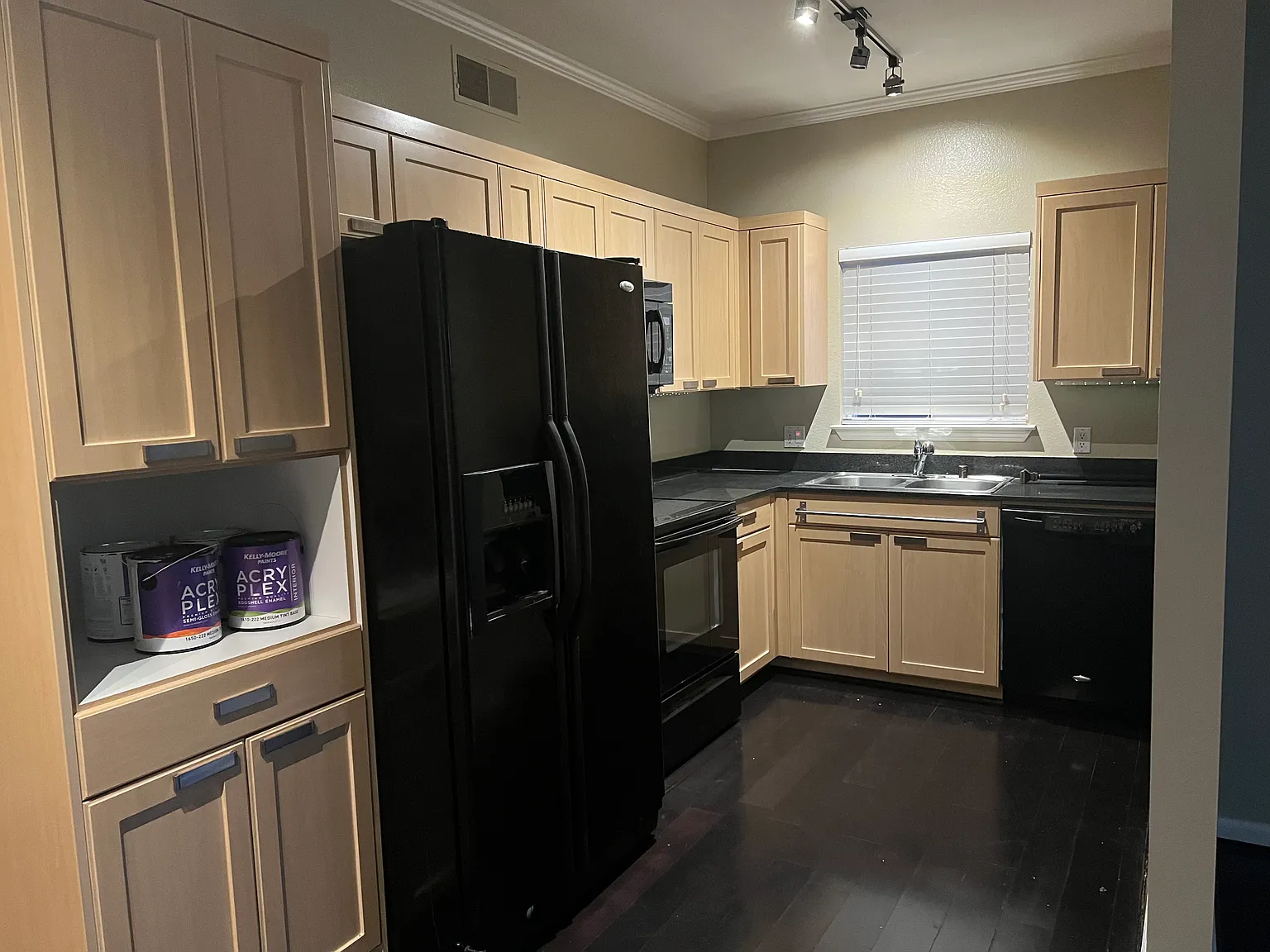 4 bed, 1411 sqft, $800 — Photo 4