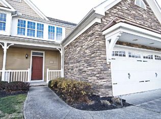 5141 Shepherds Gln, Willoughby, OH 44094