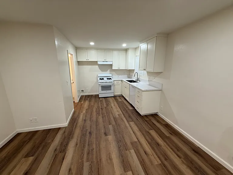 1263-65 Jeannine Ln — Photo 5